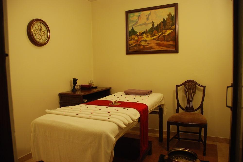 Namah Nainital, A Member Of Radisson Individuals Retreats Hotel Ngoại thất bức ảnh