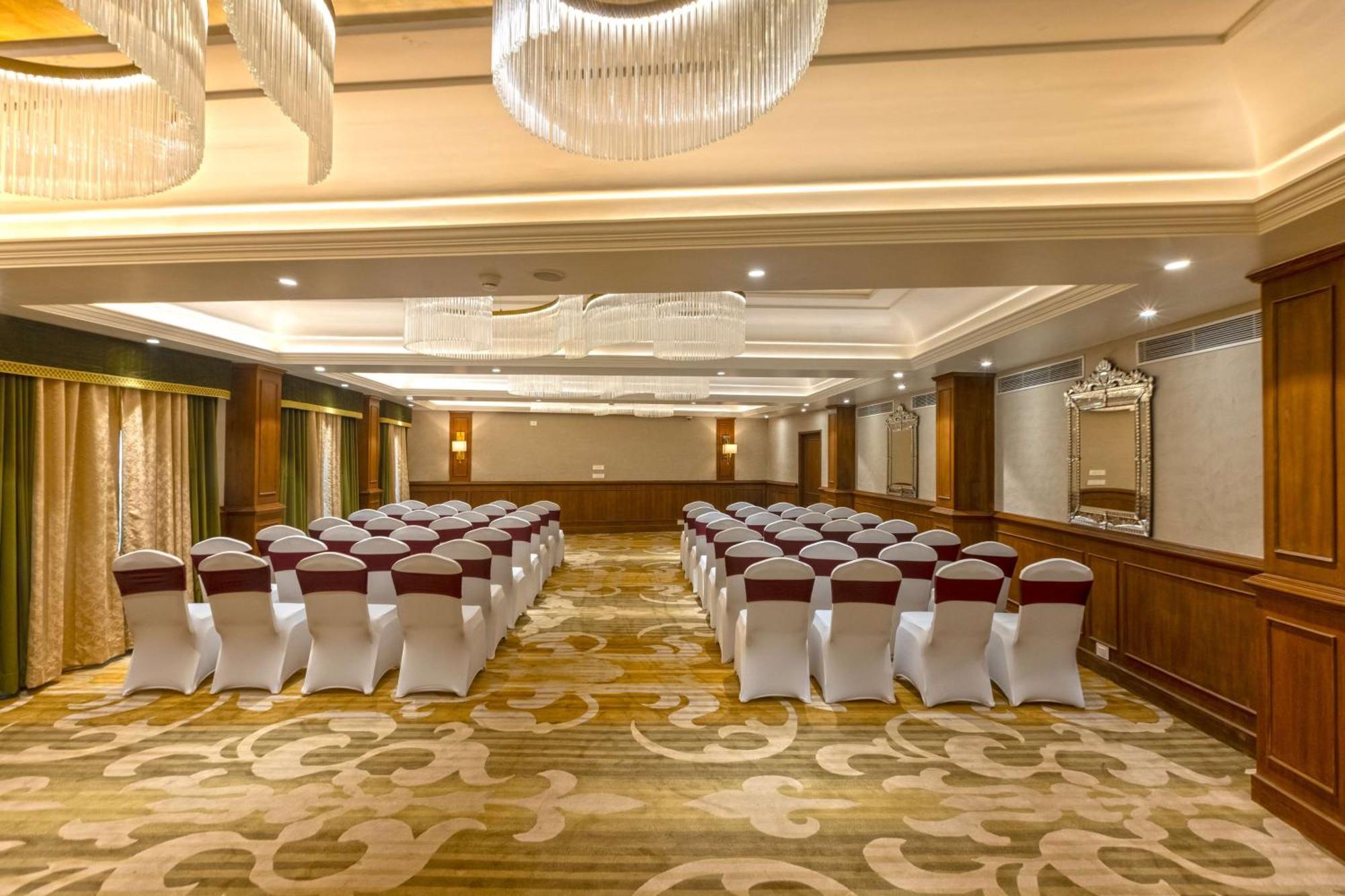 Namah Nainital, A Member Of Radisson Individuals Retreats Hotel Ngoại thất bức ảnh