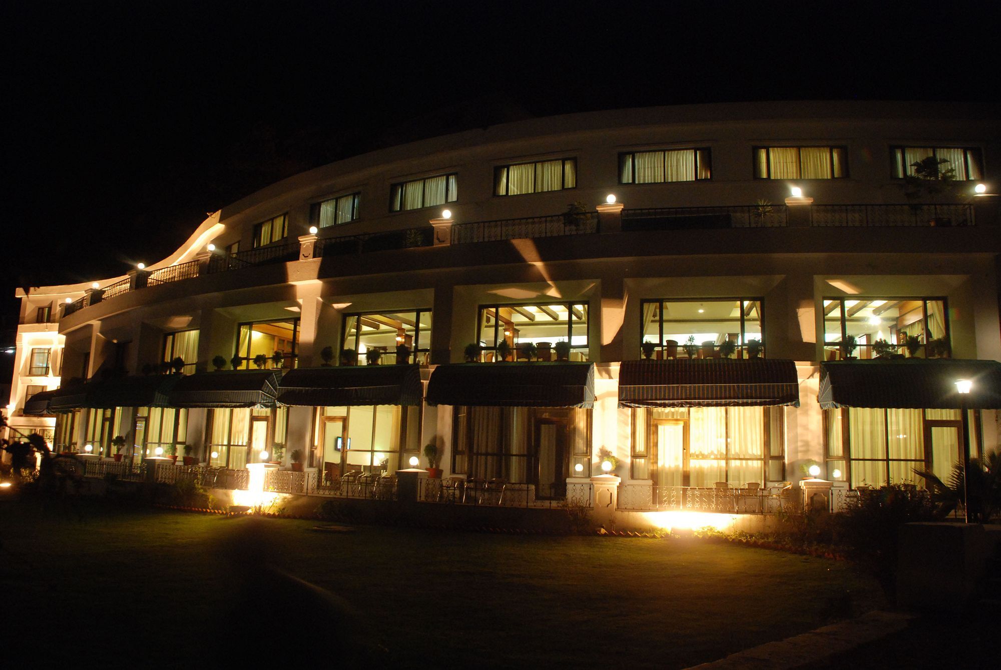 Namah Nainital, A Member Of Radisson Individuals Retreats Hotel Ngoại thất bức ảnh