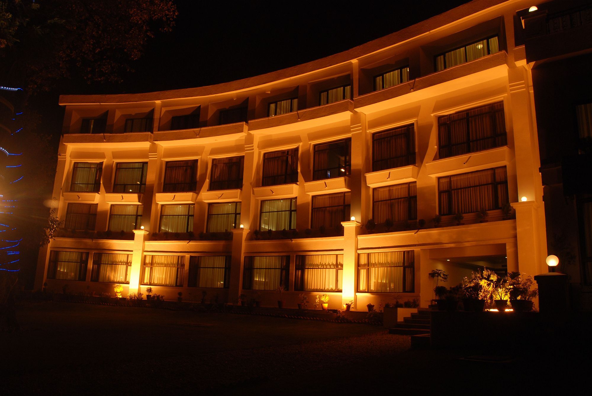 Namah Nainital, A Member Of Radisson Individuals Retreats Hotel Ngoại thất bức ảnh